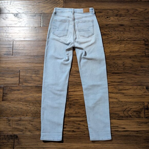 American Eagle mom straight jeans light wash size 2 X-long - Picture 3 of 15